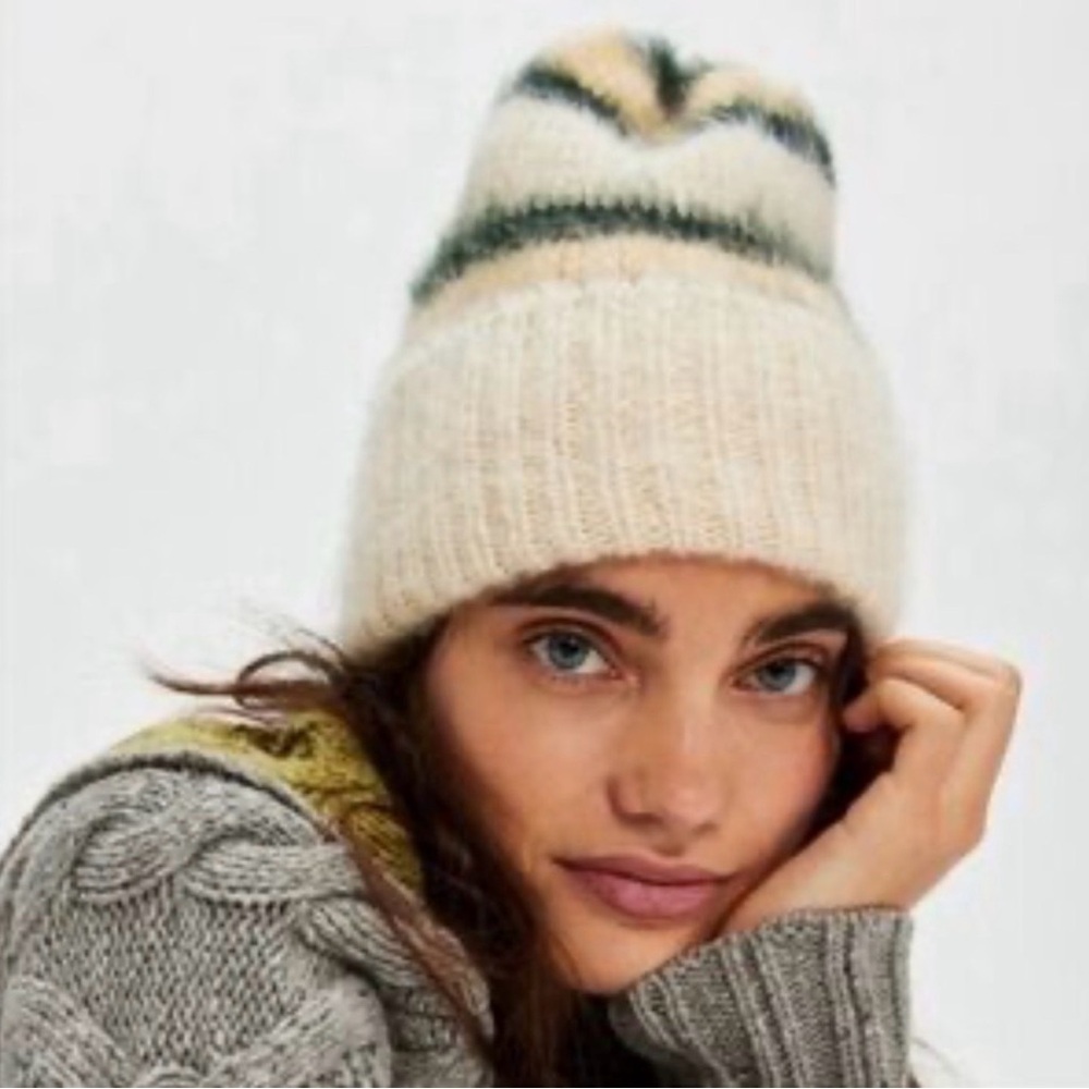 NWOT The Groove Stripe Beanie by Free People Cabincore Cozy Knit Hat